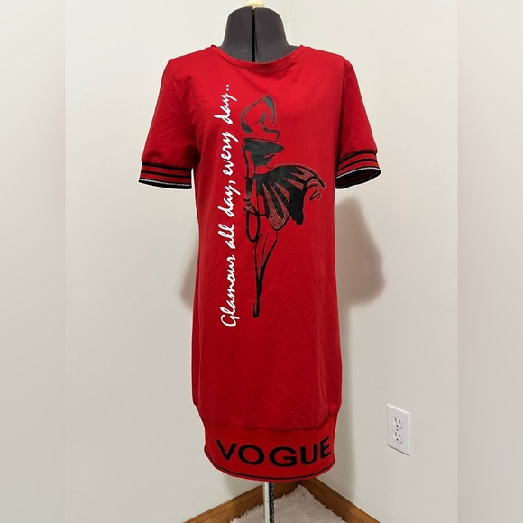 Red Tricotto Glam Dress with Black Accents - Picture 4 of 12